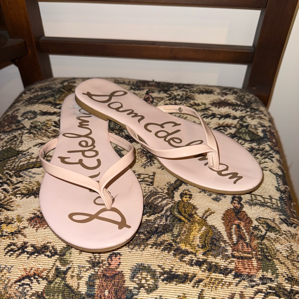 ✨ Sam Edelman Tanya Vegan Patent Leather Flip Flops | Blush Pink | Sz 6 ✨ - Picture 2 of 10